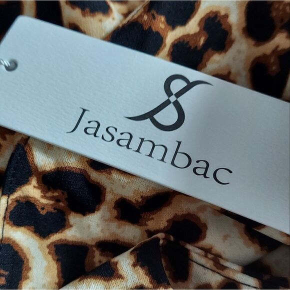 NWT Leopard Print Blouse Off Shoulder S exy Top Size S - Picture 6 of 7